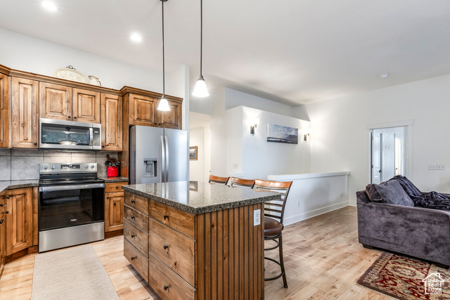 Photo 17 for MLS #2112343 at 1393 E Hickory Ln