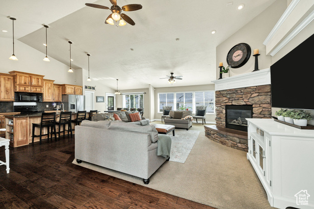 Photo 7 for MLS #2112345 at 878 E 400 South