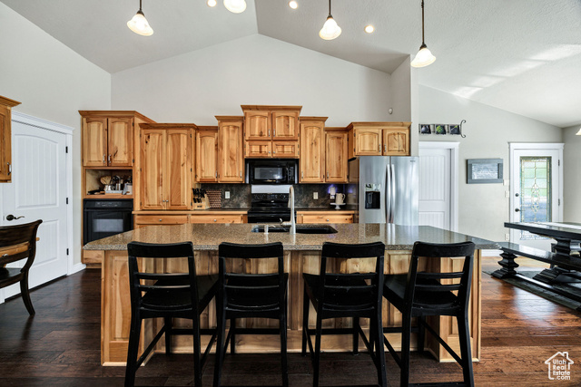 Photo 9 for MLS #2112345 at 878 E 400 South