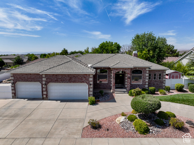 MLS #2112348 - 765 Country Place Ct