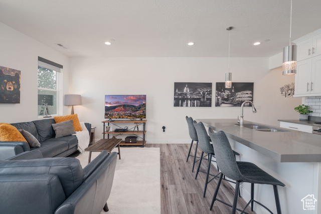 Photo 7 for MLS #2112349 at 3355 Santa Fe Rd