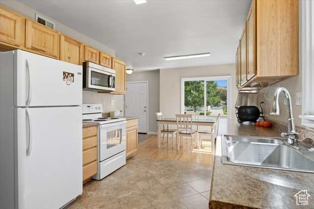 Photo 10 for MLS #2112371 at 325 N 200 West