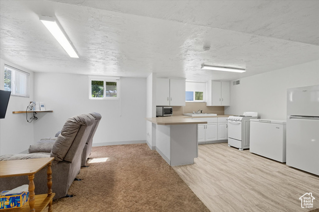 Photo 18 for MLS #2112371 at 325 N 200 West