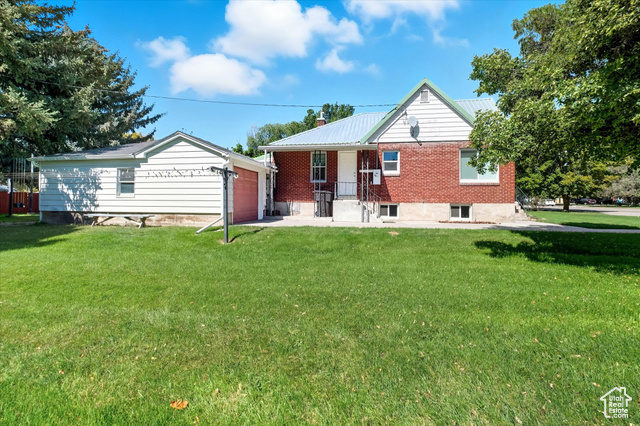 Photo 35 for MLS #2112371 at 325 N 200 West