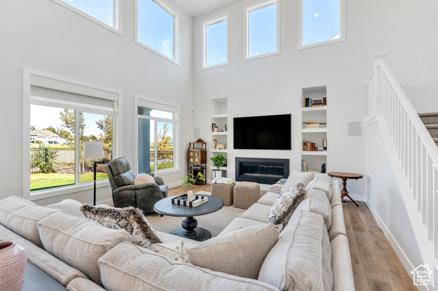 Photo 9 for MLS #2112378 at 2397 S Serene Way
