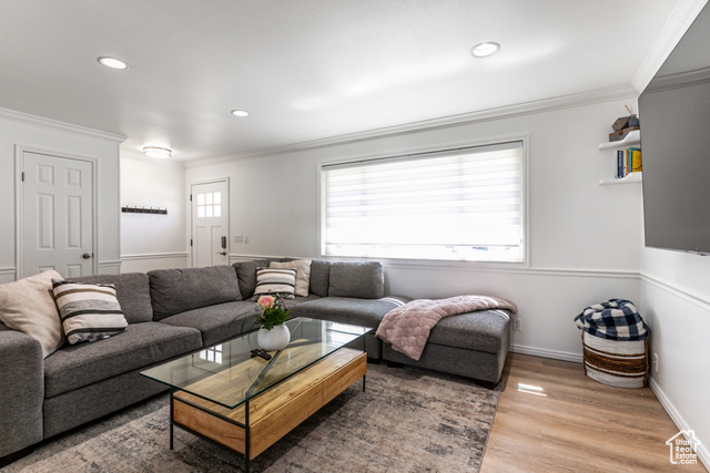 Photo 4 for MLS #2112379 at 3928 W Kilt St