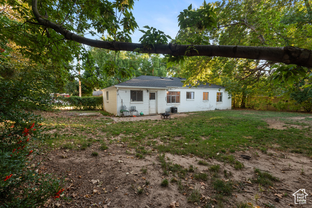 Photo 13 for MLS #2112383 at 1066 E 35th St