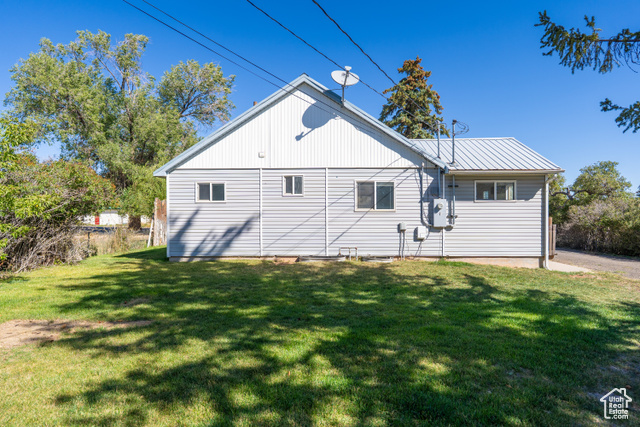 Photo 8 for MLS #2112423 at 165 W 100 North