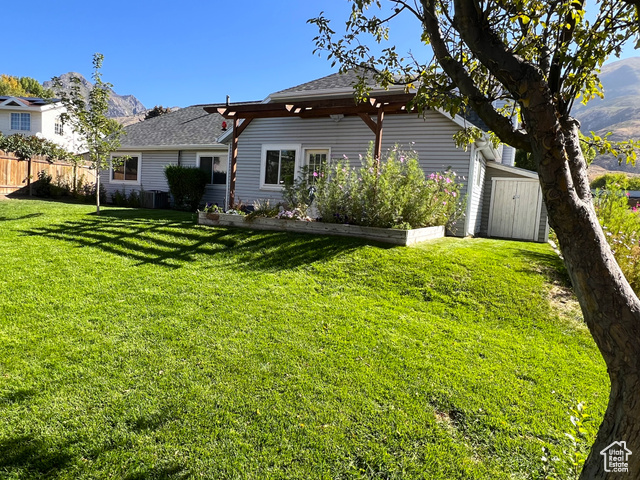 Photo 9 for MLS #2112432 at 10029 N Willow Ct