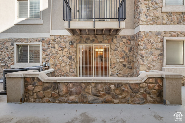 Photo 3 for MLS #2112460 at 1205 E Privet Dr #104