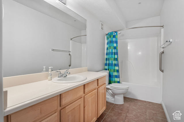 Photo 22 for MLS #2112460 at 1205 E Privet Dr #104