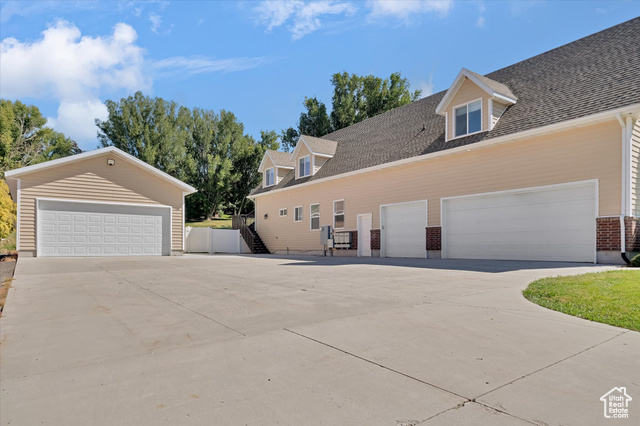 Photo 3 for MLS #2112475 at 198 N 600 East