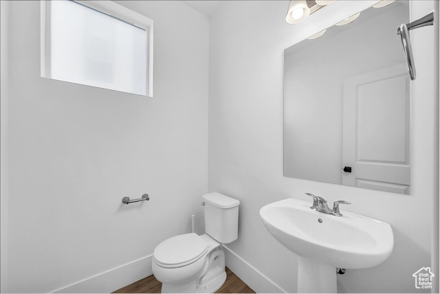 Photo 13 for MLS #2112506 at 653 W Rosa Ln
