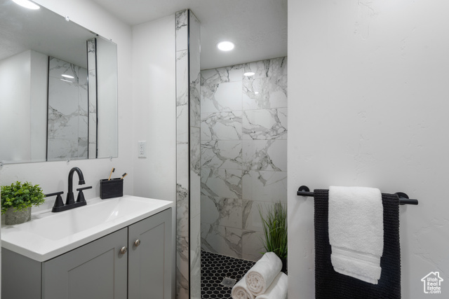 Photo 15 for MLS #2112533 at 156 Duchesne St
