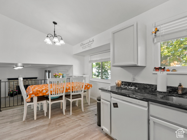 Photo 11 for MLS #2112542 at 3978 W Marlis Cir