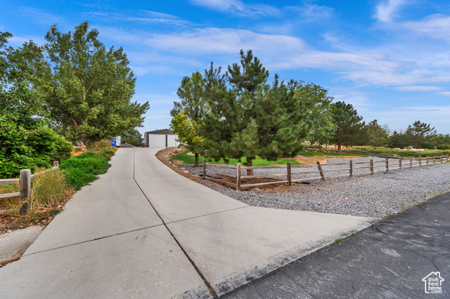Photo 3 for MLS #2112558 at 9298 N Deerfield Cir