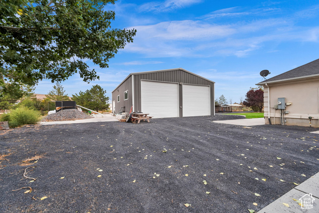 Photo 7 for MLS #2112558 at 9298 N Deerfield Cir