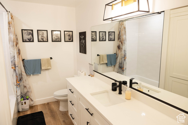 Photo 15 for MLS #2112576 at 686 N 275 West #1