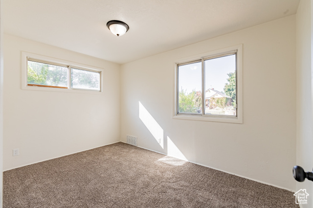 Photo 7 for MLS #2112586 at 215 W 15th St