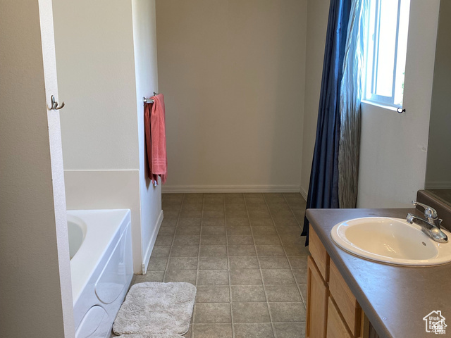Photo 7 for MLS #2112595 at 454 S Lincolnshire Way
