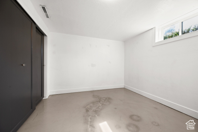 Photo 16 for MLS #2112596 at 873 N American Beauty Dr