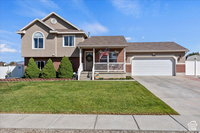 2558 N 2500 W, Clinton UT 84015