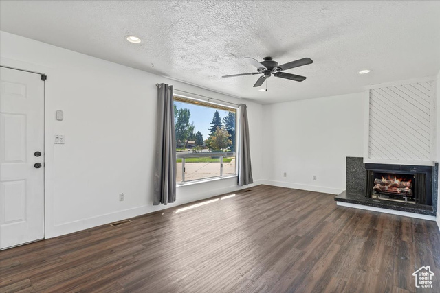 Photo 6 for MLS #2112604 at 780 Barlow St