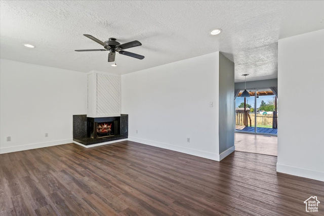 Photo 5 for MLS #2112604 at 780 Barlow St