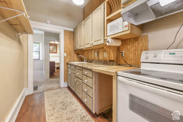 Photo 11 for MLS #2112613 at 93 E 300 North