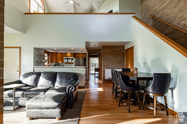 Photo 4 for MLS #2112625 at 3285 W Lower Saddleback Rd #5A