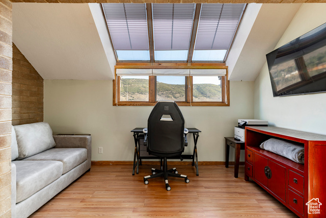 Photo 10 for MLS #2112625 at 3285 W Lower Saddleback Rd #5A
