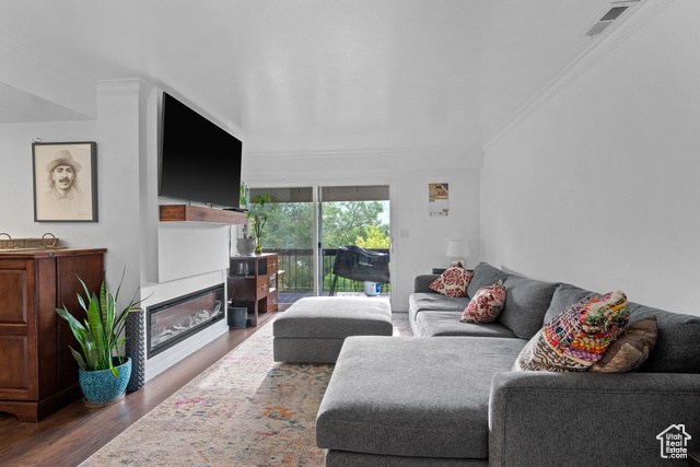 Photo 2 for MLS #2112628 at 4979 S Eastridge Ln #190