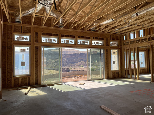 Photo 4 for MLS #2112632 at 1178 N Florence Cir