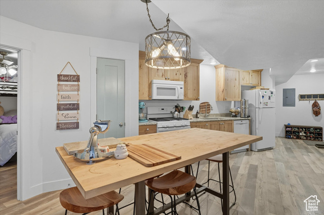 Photo 46 for MLS #2112634 at 164 E 200 South