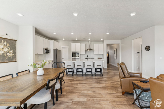 Photo 7 for MLS #2112643 at 1128 N Springer View Loop