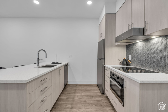 Photo 5 for MLS #2112645 at 2303 Deer Hollow Rd #1333