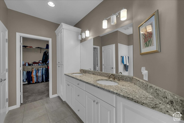 Photo 13 for MLS #2112647 at 1815 W Carmel Bluffs Dr