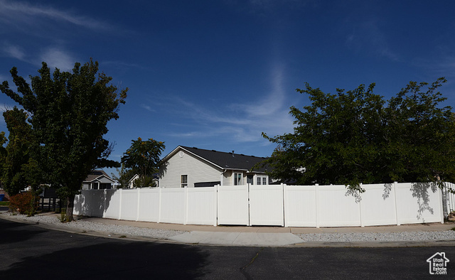 Photo 6 for MLS #2112657 at 6223 W Mill Valley Ln