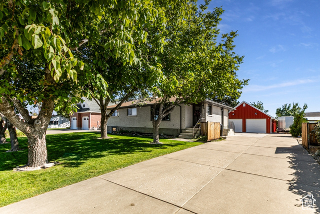 1108 N 1500 W, Clinton UT 84015