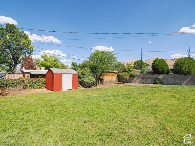 Photo 29 for MLS #2112684 at 1366 W Dupont Ave