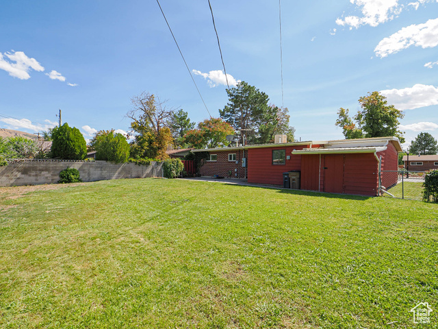 Photo 27 for MLS #2112684 at 1366 W Dupont Ave