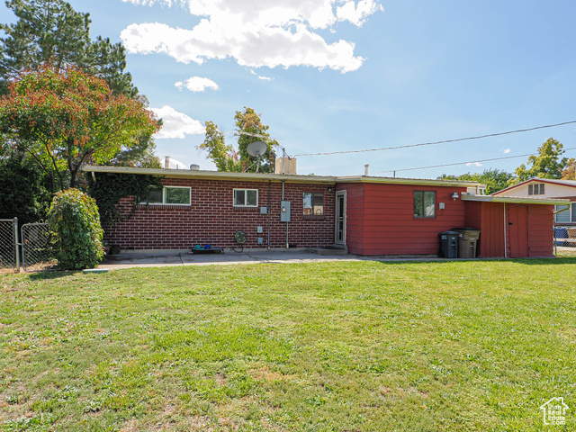 Photo 25 for MLS #2112684 at 1366 W Dupont Ave