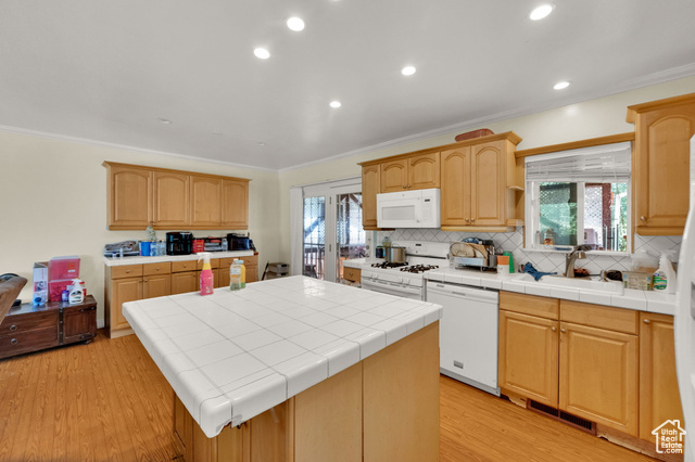 Photo 5 for MLS #2112690 at 1281 N Carousel St