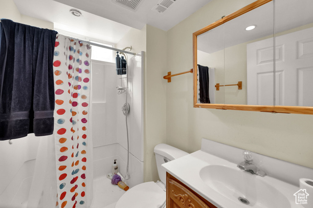 Photo 9 for MLS #2112690 at 1281 N Carousel St