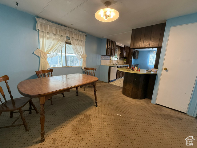 Photo 7 for MLS #2112814 at 246 Guenevere #81