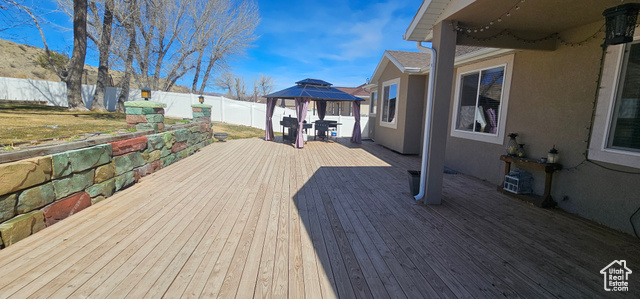 Photo 38 for MLS #2112833 at 109 N 1470 (balsam Way)