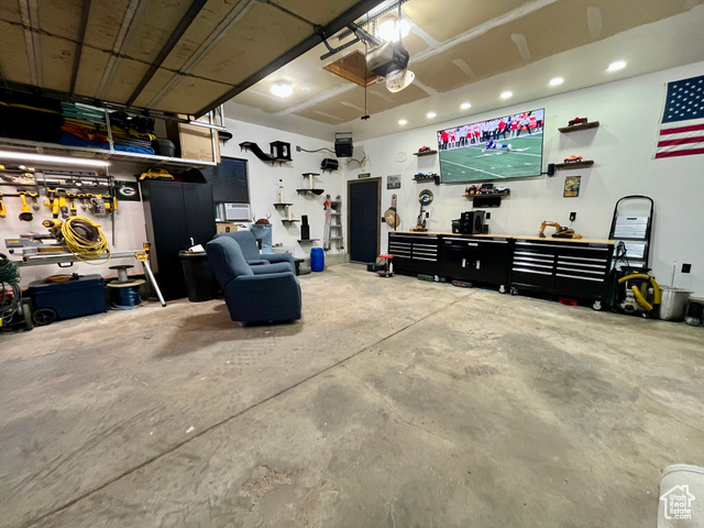 Photo 30 for MLS #2112843 at 34415 N 7925 East