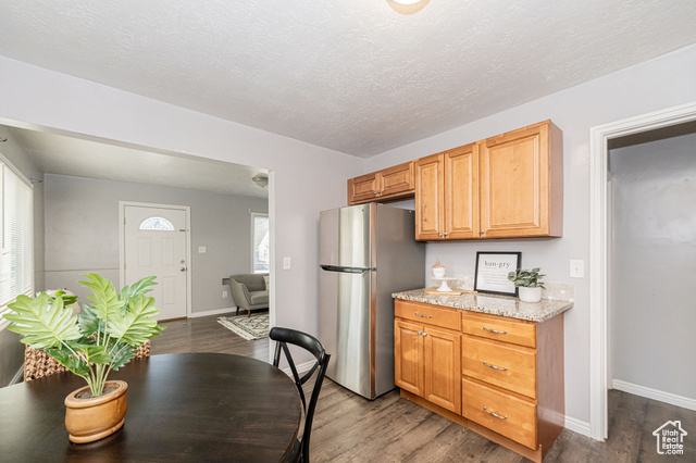 Photo 7 for MLS #2112855 at 573 E 5th St