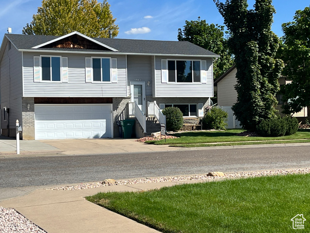 Photo 2 - 5982 S 2825 West, Roy UT 84067