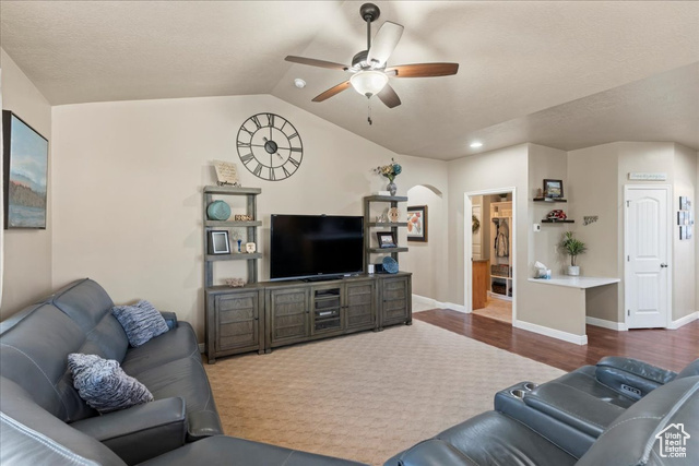Photo 10 for MLS #2112857 at 5427 W Aylesbury Dr